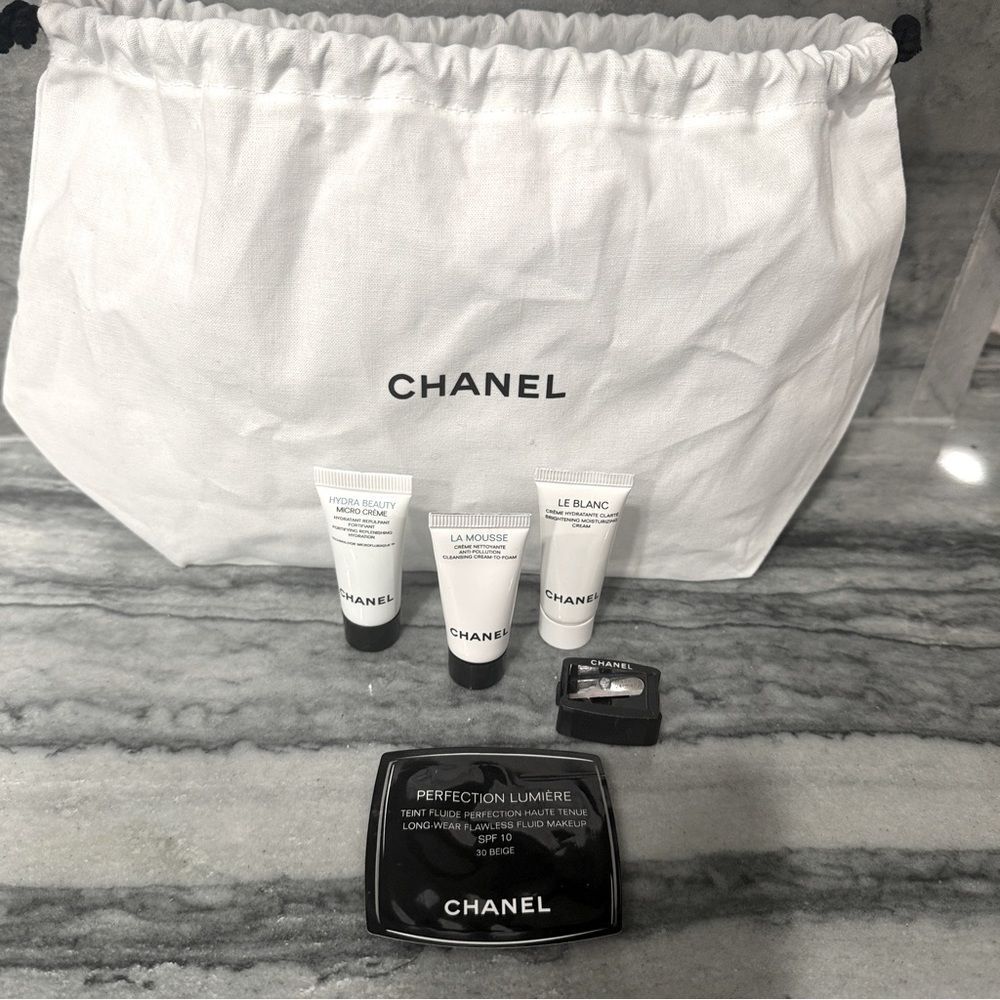 Beauty Bundle Chanel‎ Skincare With Canvas Drawstring Bag